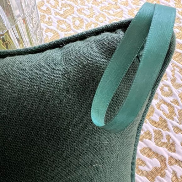 "Old golfers never die, they just putter away." 8x12 Needlepoint Pillow Gift EUC - Picture 9 of 9